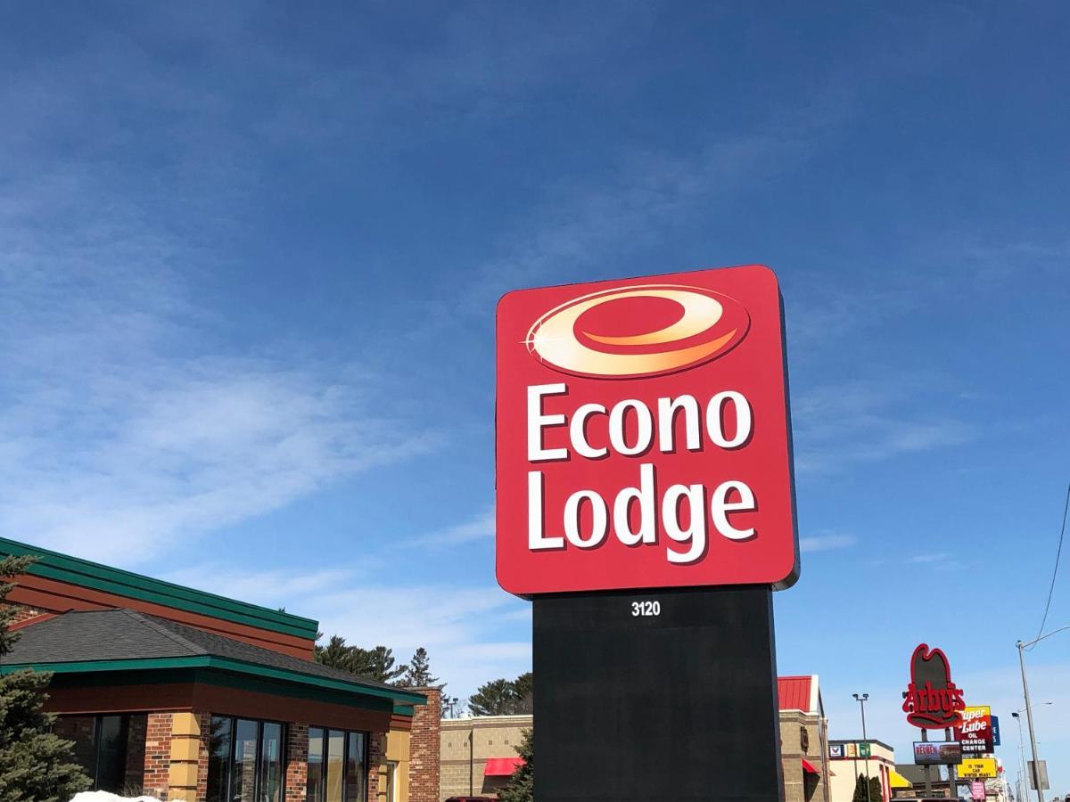 Econo Lodge Wisconsin Rapids Buitenkant foto